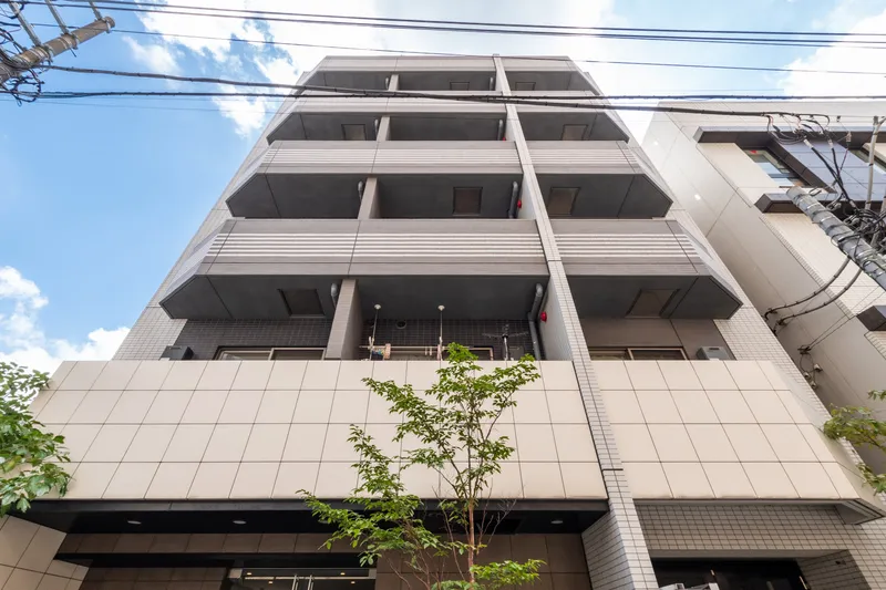 Isle Tokyo Skytree Building 3 - Exterior - ["Glass", "Design", "Daylighting"]
