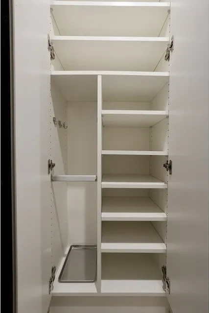 LEFONT PROGRESS SHIBUYA HILLTOP - Interior - ["Shelf", "Bookcase", "Cabinetry"]