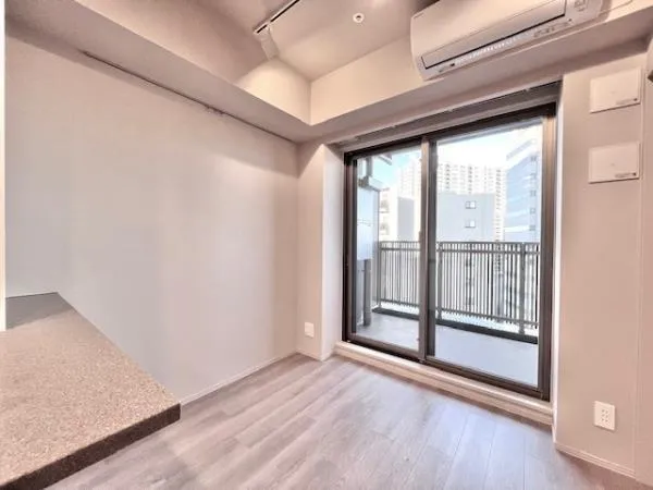 Brillia Ist Oimachi - Interior - ["Apartment", "Flooring", "Floor"]