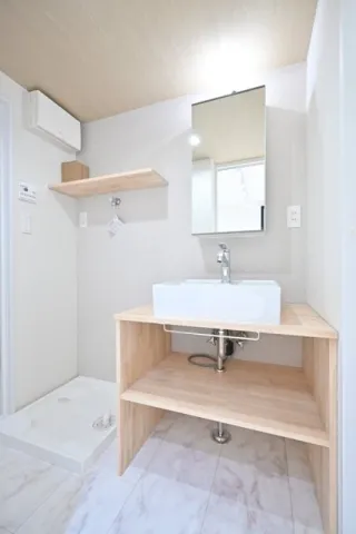 Grand Maison Meguro - Interior - ["Plumbing fixture", "Flooring", "Floor"]