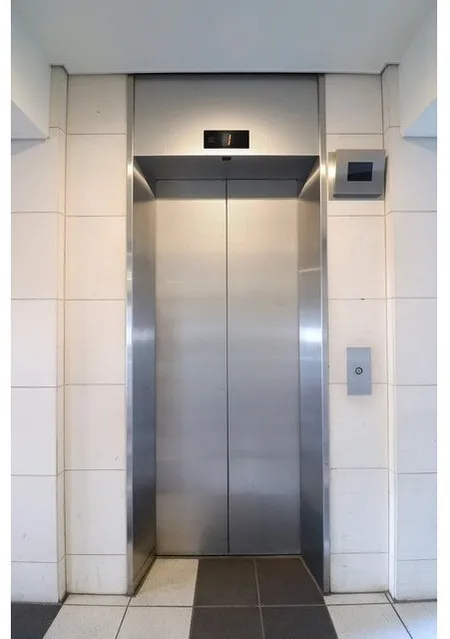 Premier Stage Osaki - Other - ["Elevator", "Grey", "Glass"]
