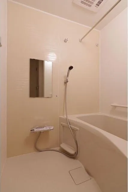 Zinnia Fudomae - Interior - ["Shower head", "Plumbing fixture", "Tap"]