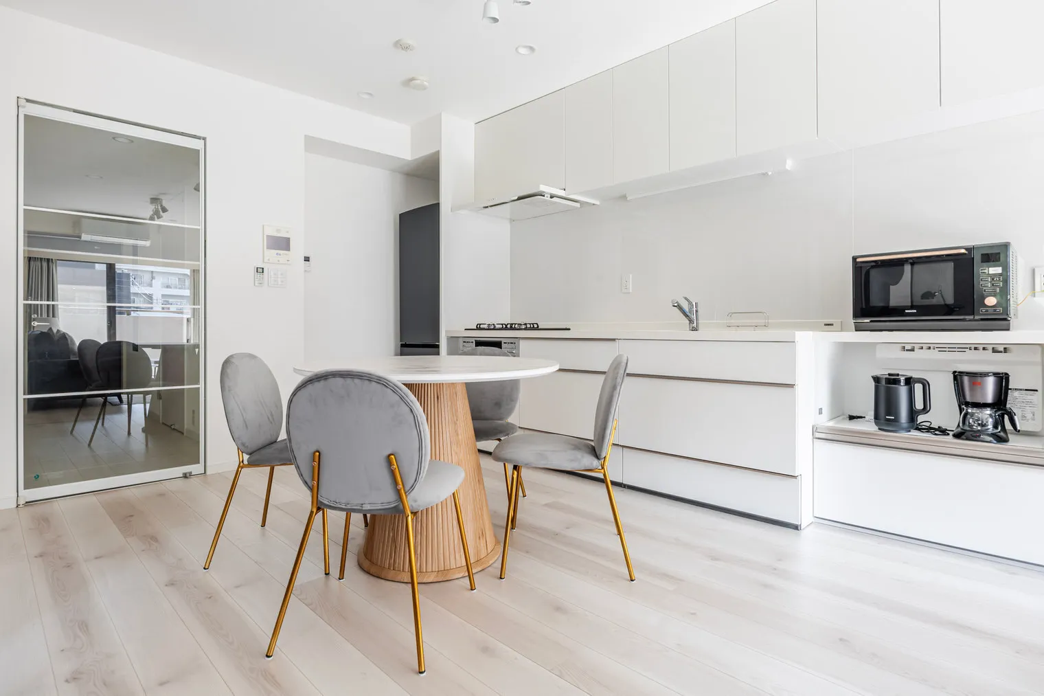 Prime Urban Meguro Riverfront - Interior - []