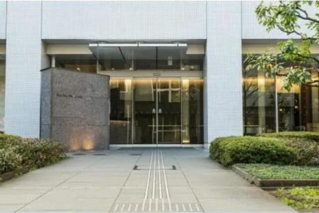 White Tower Hamamatsucho - Exterior - []