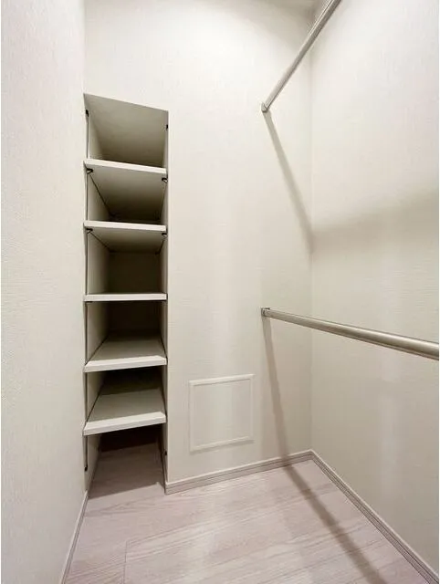 Livio Maison Higashi-Ikebukuro - Interior - ["Wood", "Flooring", "Floor"]