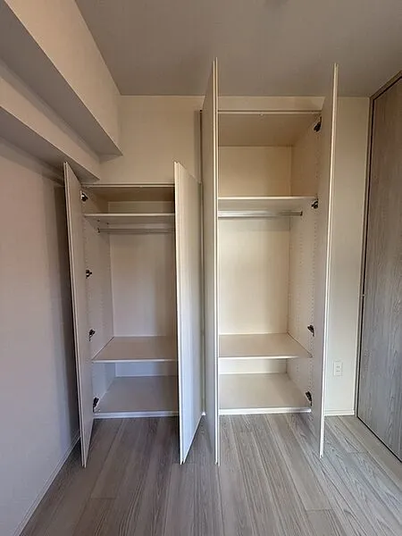Predia Court Sangenjaya - Interior - ["Wood", "Flooring", "Floor"]