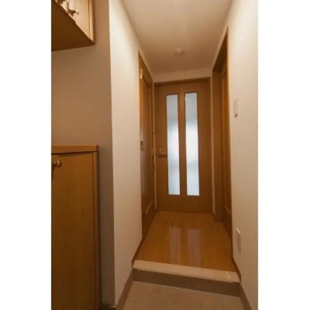 SUN Ebisu - Interior - ["Building", "Door", "Fixture"]
