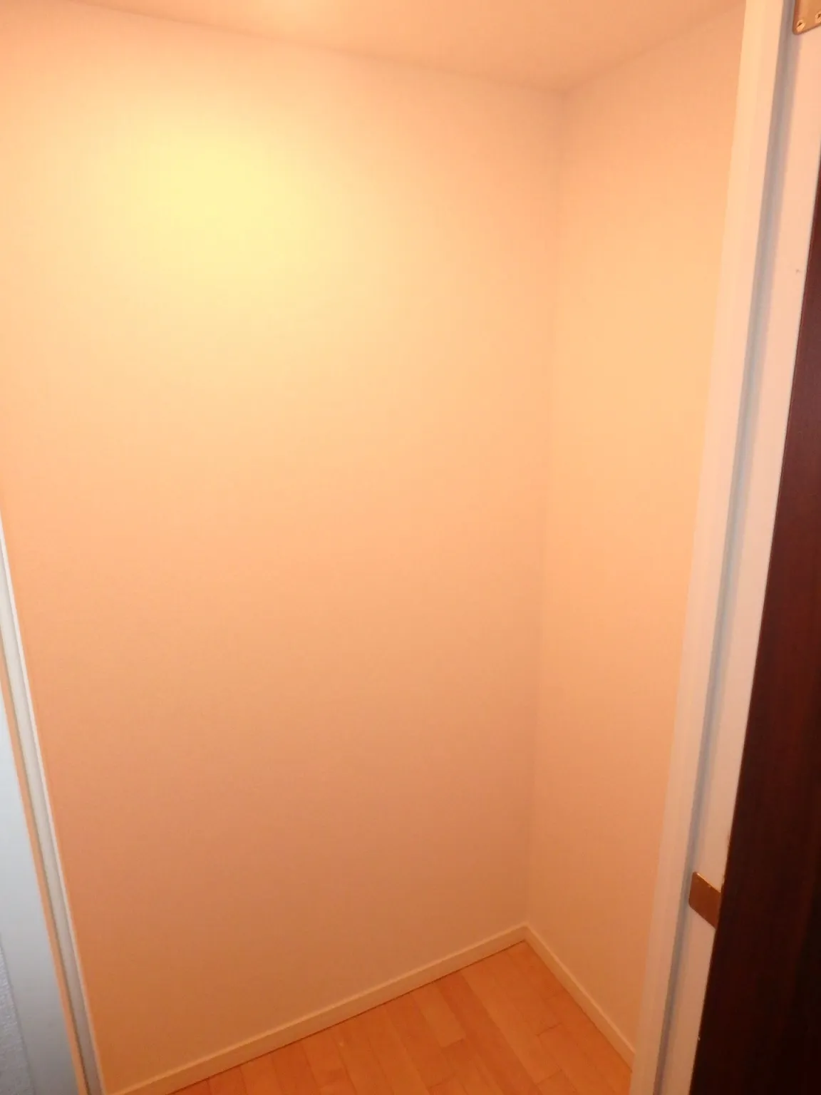 Esty Maison Kinshicho II - Interior - ["Fixture", "Wood", "Paint"]