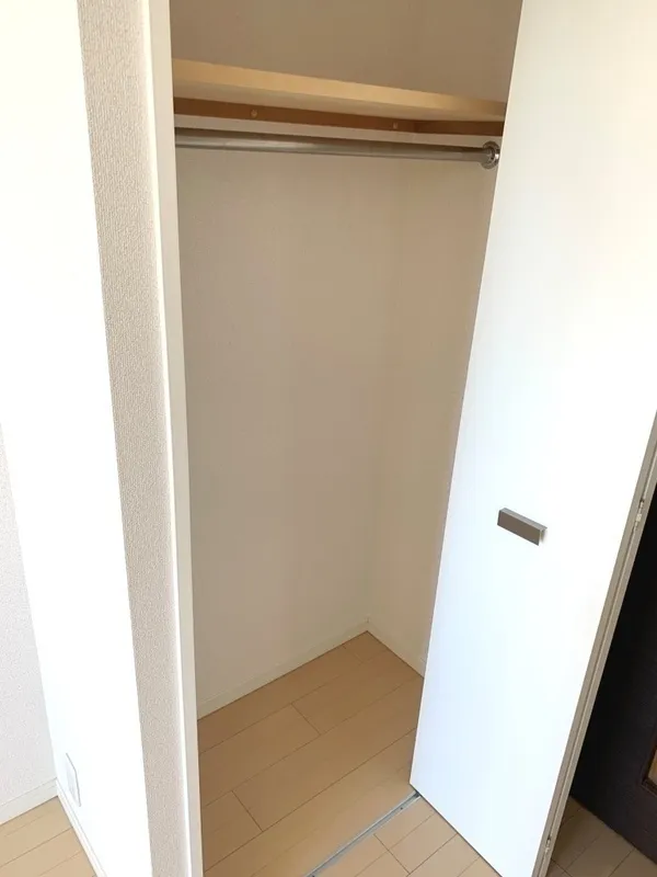 Ecology Toritsu University Residence - Interior - ["Wood", "Flooring", "Floor"]