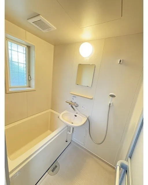 Ferries Tamagawadai - Interior - ["Plumbing fixture", "Flooring", "Bathroom"]