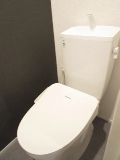 Cherclair Shoan - Interior - ["Toilet seat", "Toilet", "Plumbing fixture"]