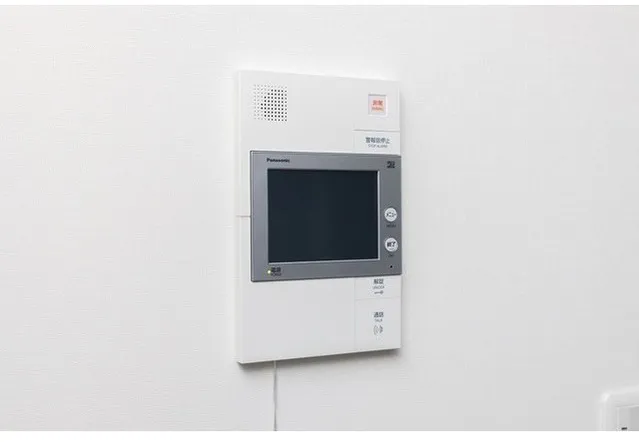 Hulic Narimasu - Interior - ["Thermostat", "Rectangle", "Machine"]