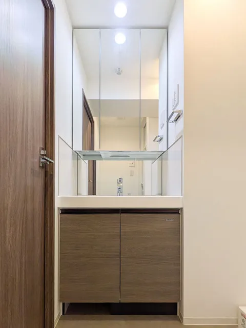 Comforia Liv Hirai MUTIO - Interior - ["Flooring", "Wood", "Interior design"]