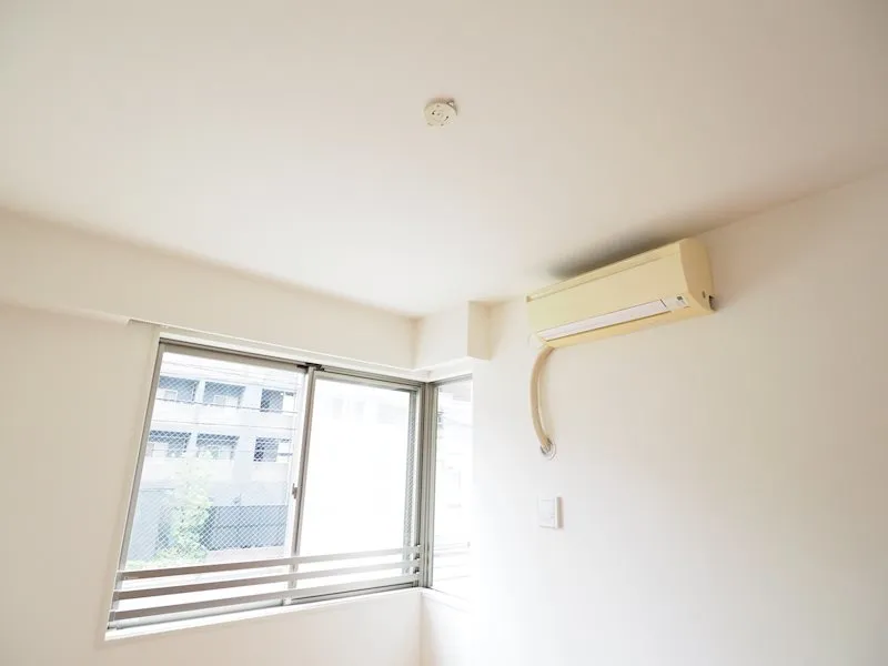 Residia Bunkyo Sengoku 2 - Interior - ["Window", "Fixture", "Wood"]