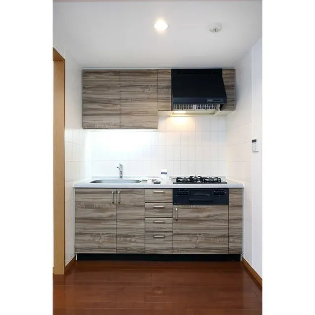 Residence Charmant Tsukishima - Interior - ["Cabinetry", "Tap", "Rectangle"]