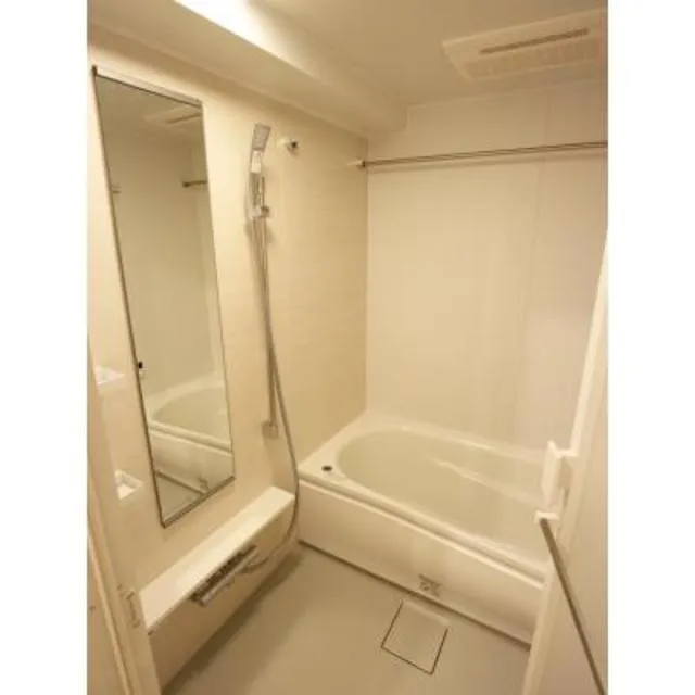 Court Luxuria Ningyocho - Interior - ["Plumbing fixture", "Door", "House"]