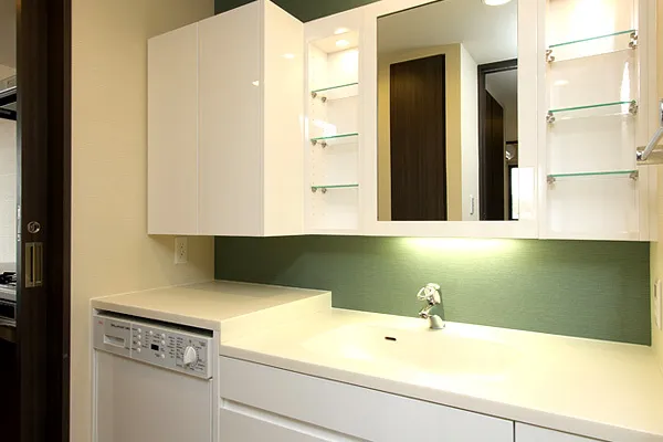 RESIDIA Gotenyama - Interior - ["Cabinetry", "Countertop", "Property"]