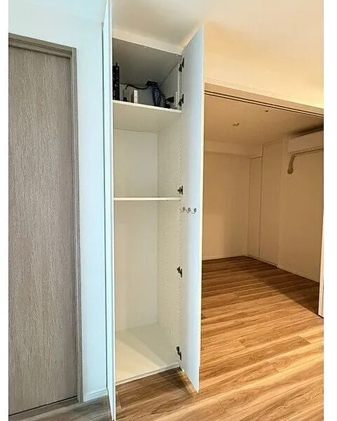 HARUMI FLAG SUN VILLAGE C Building - Interior - ["Flooring", "Wood", "Floor"]