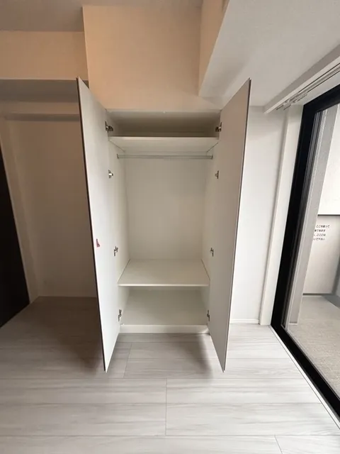 RJR Precia Omorikita - Interior - ["Wood", "Interior design", "Shelving"]