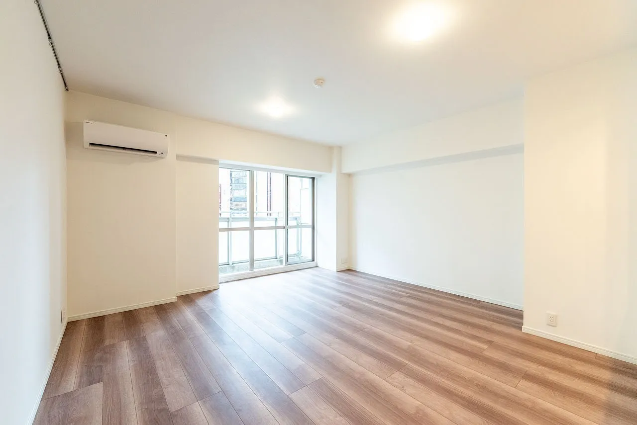 Platine Tamachi - Interior - ["Flooring", "Wood flooring", "Floor"]