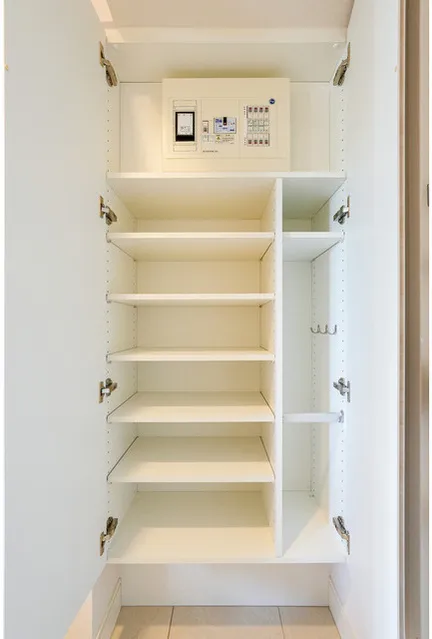 REX Shirokane - Interior - ["Wood", "Shelving", "Cupboard"]