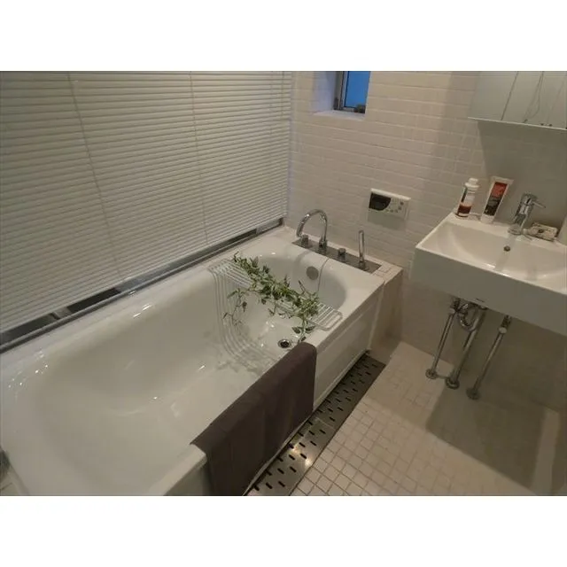 Ipse Gakugei Daigaku - Interior - ["Plumbing fixture", "Tap", "Property"]