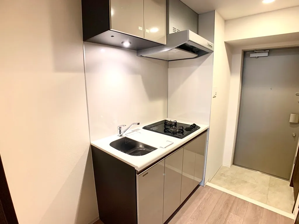 Orchid Residence Morishita - Interior - ["Cabinetry", "Countertop", "Building"]