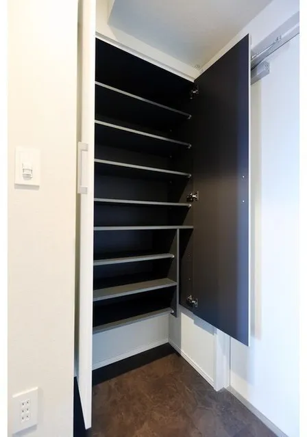 Alpha Prime Toyocho - Interior - ["Wood", "Flooring", "Shelving"]
