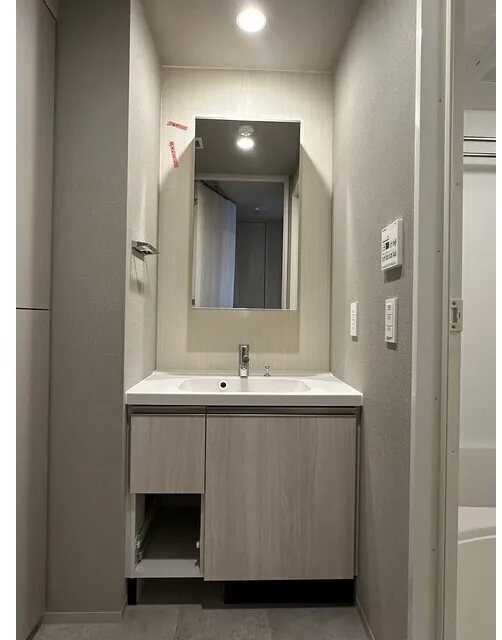 Wellis Urban Sumiyoshi West - Interior - ["Flooring", "Floor", "Plumbing fixture"]