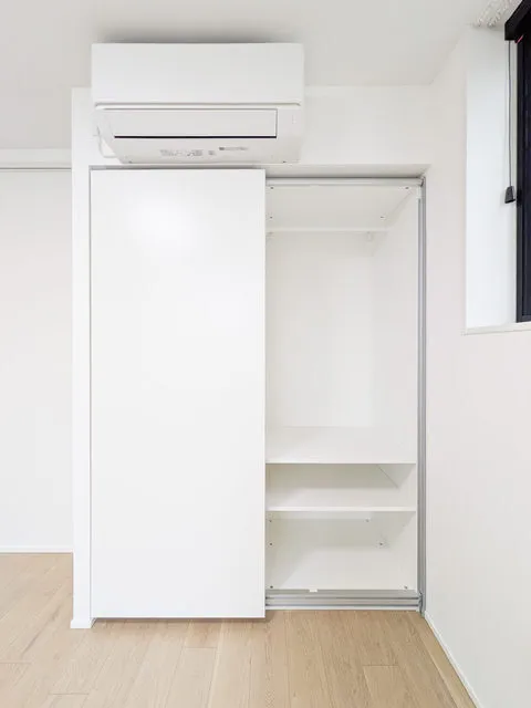 CLK Higashijujo - Interior - ["Wood", "Flooring", "Floor"]