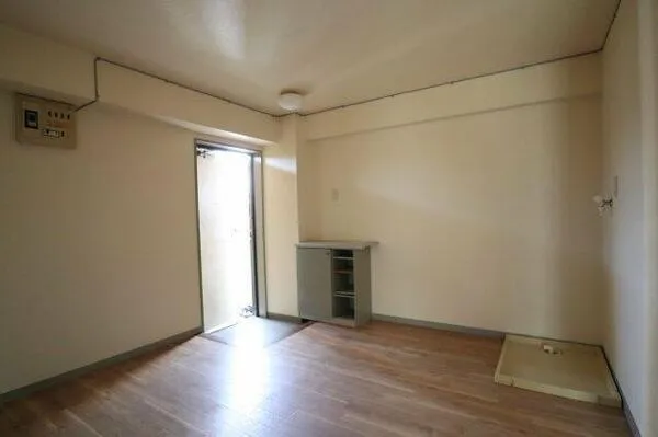 City Residence - Interior - ["Flooring", "Floor", "Wood"]
