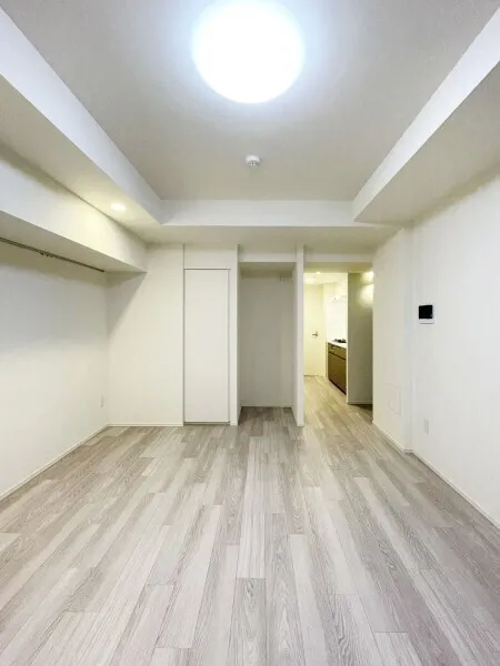 Brillia Ist Asakusa - Interior - ["Flooring", "Floor", "Ceiling"]