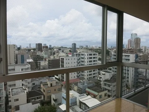 Residence Shirokane Park Front - Interior - ["Cloud", "Sky", "Daytime"]
