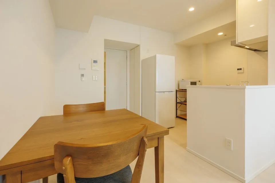 Hmlet Shinjuku Tower - Interior - ["Flooring", "Wall", "Floor"]