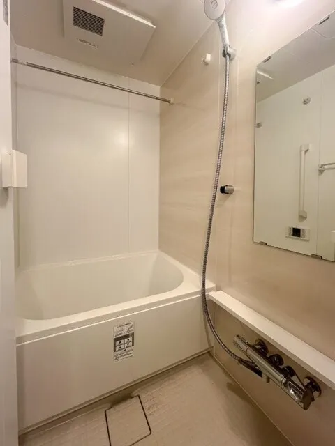 Brookside Residence Kiba - Interior - ["Flooring", "Floor", "Plumbing fixture"]