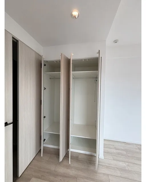 Season Flats Omorinishi - Interior - ["Wood", "Flooring", "Floor"]