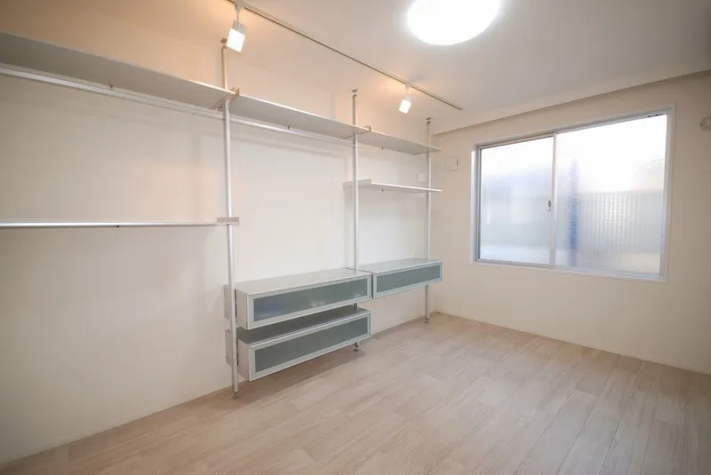 M House - Interior - ["Flooring", "Floor", "Ceiling"]
