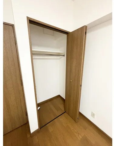 Sky Court Ginza East No. 2 - Interior - ["Flooring", "Wood", "Floor"]