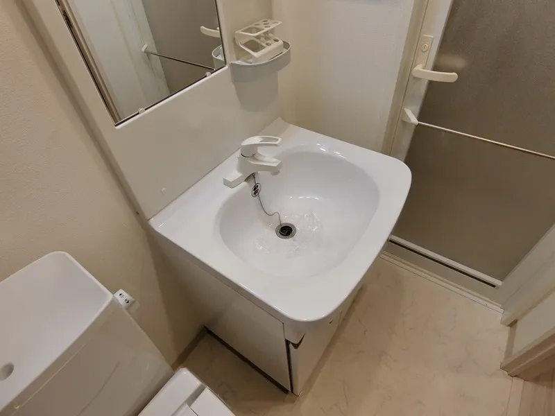 Shell Kamiikedai - Interior - ["Bathroom Sink", "Plumbing fixture", "Bathroom"]
