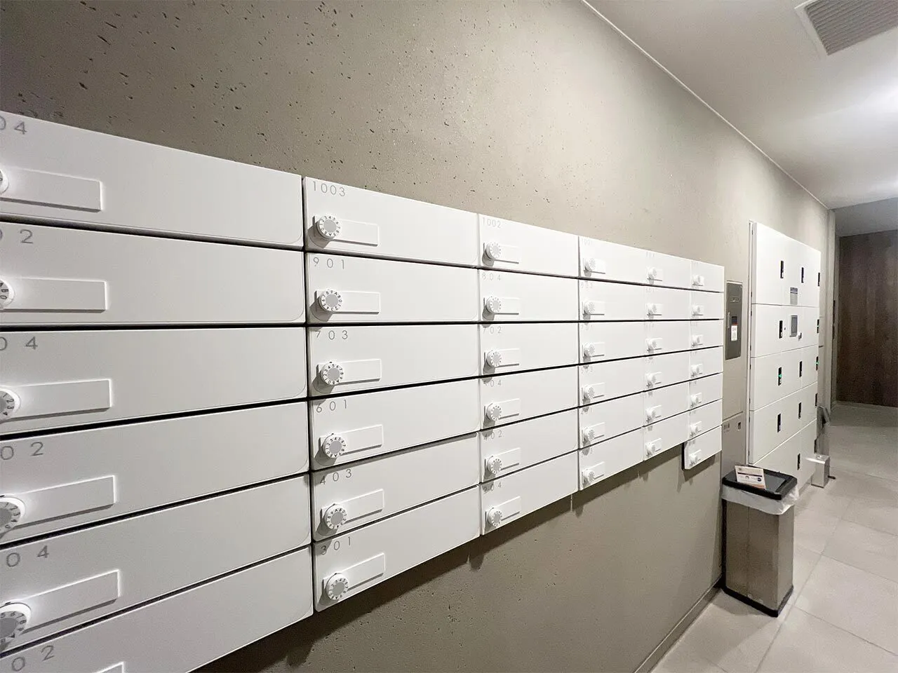 Mynavi STAY Nihonbashi Parkside - Exterior - ["Locker", "Cabinetry", "Design"]