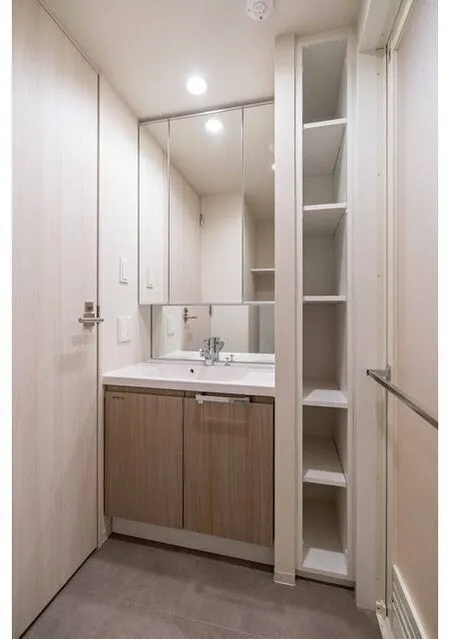 LUMIEC HONCHO EAST - Interior - ["Flooring", "Floor", "Wood"]
