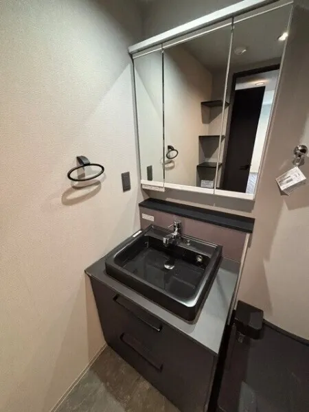 EXAM AKASAKA - Interior - ["Plumbing fixture", "Bathroom Sink", "Plumbing"]