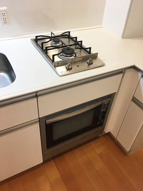 Minamiazabu West - Interior - ["Cabinetry", "Property", "Countertop"]