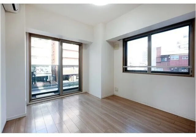 Comforia Monzennakacho - Interior - ["Apartment", "Floor", "Ceiling"]