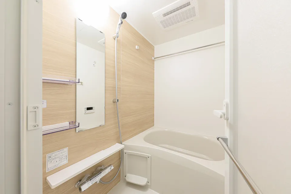 Hmlet Moto-Asakusa - Interior - ["Flooring", "Plumbing fixture", "Floor"]