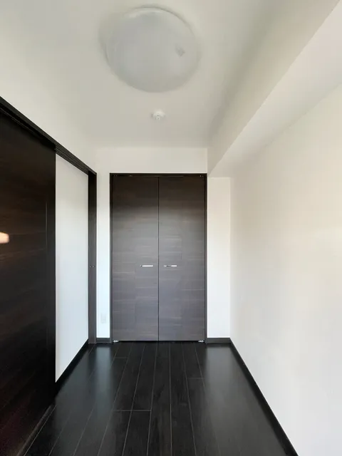 Due Otorii WEST - Interior - ["Flooring", "Wall", "Floor"]