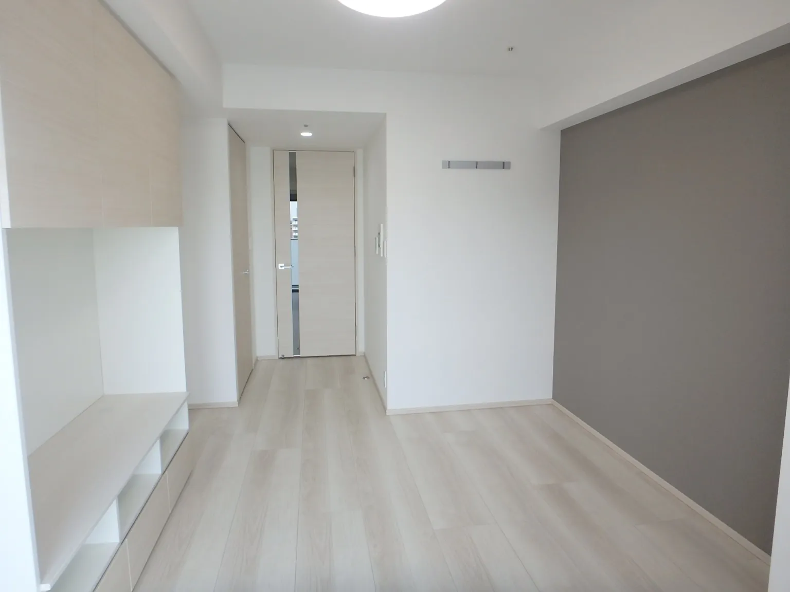 Orchid Residence Ueno - Interior - ["Fixture", "Wood", "Floor"]