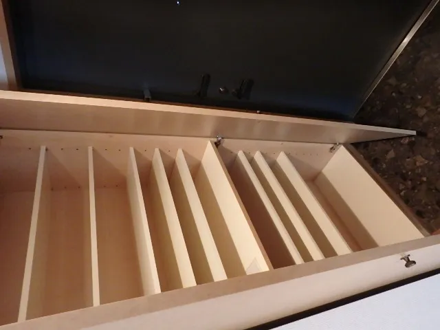 CASSIA Meguro - Interior - ["Wood", "Window", "Wood stain"]