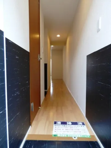 Multiplex Kanamecho - Interior - ["Flooring", "Wood", "Floor"]