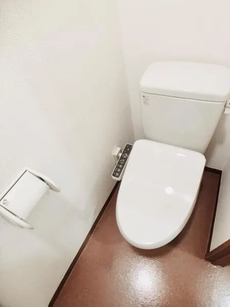 TS Omori Heim - Interior - ["Toilet seat", "Toilet", "Bathroom"]
